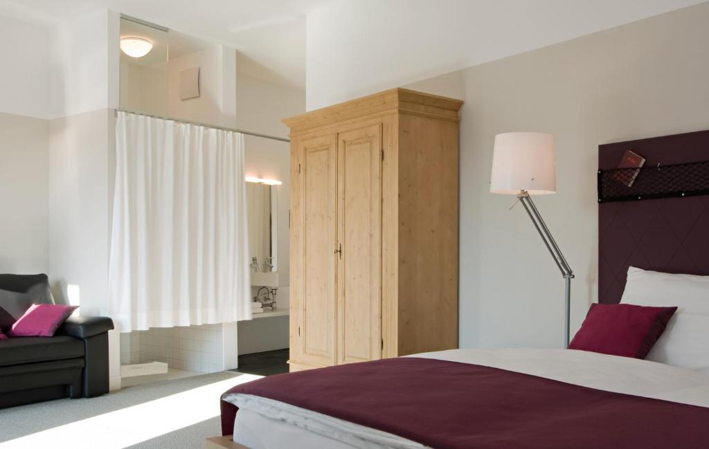 Hotel Zur Schonenburg Schonberg am Kamp Luaran gambar